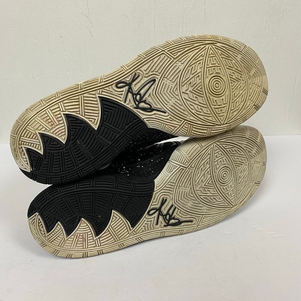 Nike Men's Kyrie 6 TB Oreo White Black Basketball Shoes CK5869-101 Size 13 - Picture 11 of 12